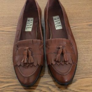 EUC!! NINE WEST FLATS (7.5)